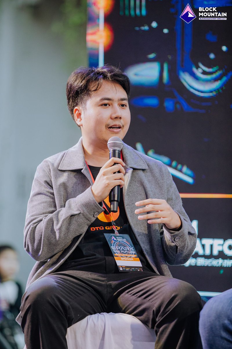DTCGroup_'s tweet photo. @DTCGroup_ x 🏔BlockMountain 2025 – First Day Recap! 🚀

On January 23, 2025, Mr. V / @v_akkaraphol , Head of Research at @DTCGroup_, spoke at BlockMountain 2025’s opening day in Chiang Mai. 🇹🇭

As part of the ⭐️"เหรียญหลัก VS เหรียญมีม" (Mainstream Coins VS Meme Coins)⭐️ panel, he joined an outstanding lineup of industry leaders:

✔️K. Nirun, CEO, @Binance_TH_ 
✔️K. @pipat9cat, CEO, @9CATGROUP 
✔️K. EM, CEO, @fwxfinance
✔️K. @v_akkaraphol, CEO, @Blockly_TH 
✔️K. Sun, Founder, @0xHybridDao 

The session highlighted the impact of mainstream and meme coins on blockchain, sparking valuable insights.

Thank you, BlockMountain 2025, for an incredible platform for innovation!

BlockMountain's Website: https://t.co/q4hAlj1gIm
DTC Group's Linktree: https://t.co/TRUyOrxwtK 

#BlockMountain2025 #DTCGroup #Blockchain #Web3 #ChiangMai #Networking