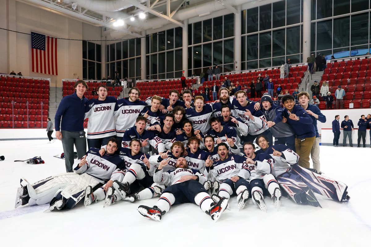 UConnHuskies's tweet photo. The State Champs return to Hartford this Saturday!

🆚 Providence
🗓 Saturday, Feb. 1
🕞 3:30 p.m.
📍 XL Center
🎟 https://t.co/GKYlmfNnZ5 https://t.co/PdVIzJtLg1