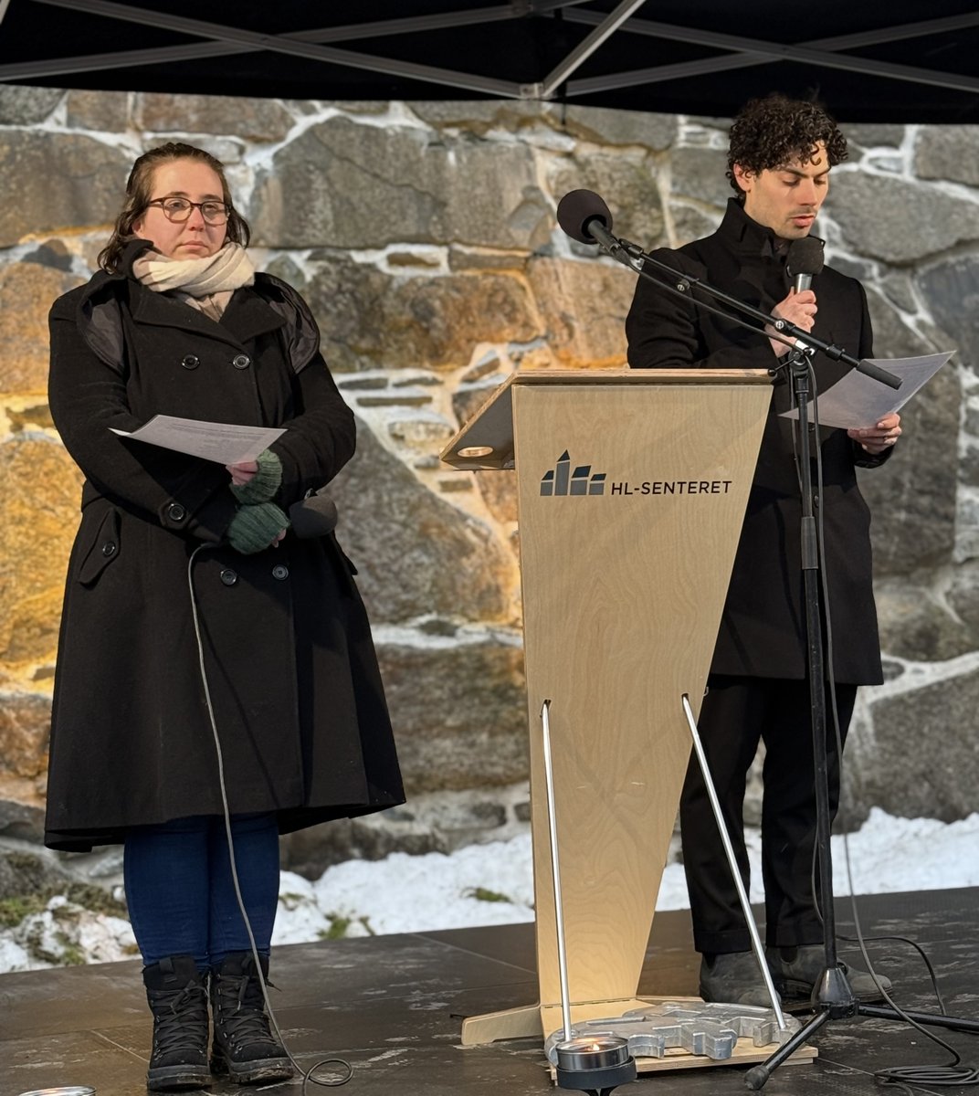 CzechEmbassyNO's tweet image. National Commemoration of Holocaust at the Akershus Fortress quay in memory of the deported Jews of Norway. Thank you @HLsenteret for keeping their memory alive and to the Mayor of Oslo Mrs. Anne Lindboe for a powerful message. 

#WeRememder #HolocaustRemembranceDay