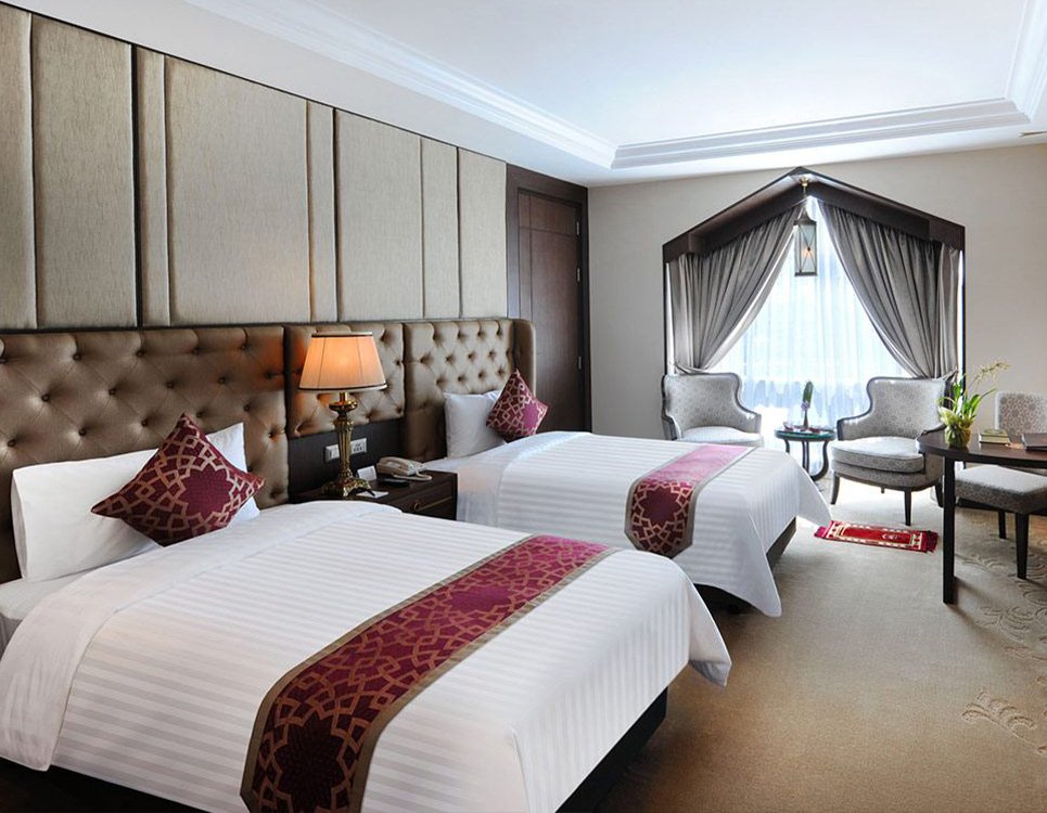zalyazahari's tweet photo. Al- Meroz 

Hotel ni 5 star tapi murah je sebenarnya bila convert ke Myr Rm200 + je satu malam . Memang mewah tempat ni and dekat je dekat bandar BKK. Nak ke airport 18.6km je! Rate grab dalam Rm45 i check haritu https://t.co/uqAPOu3mMu