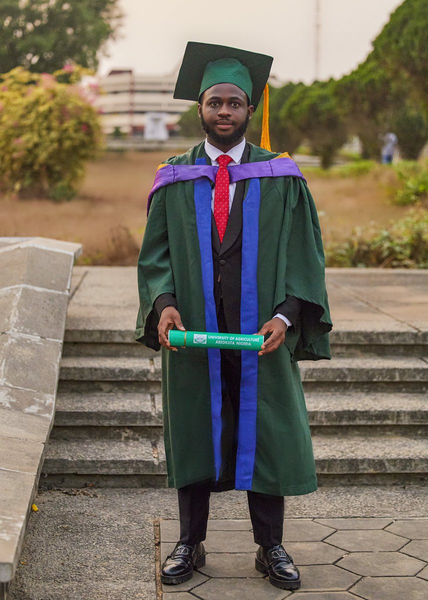 DareLamina1's tweet photo. Lamina Damilare Adetayo 
B.Agric, Soil Science and Land Management, Federal University of Agriculture Abeokuta Ogun State. 

Congratulations to me on my convocation.
God did.

#funaab32ndconvocation https://t.co/62oB6MiCQF