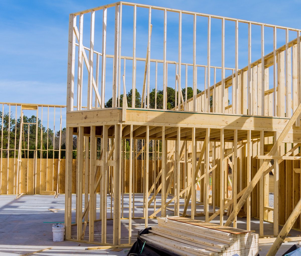 SilbarPhoenix's tweet photo. During new construction and renovations, fire watch is a crucial part of the equation. Ensure you hire the best for the job with Silbar Security of Phoenix. We have the experience and tools necessary for a successful job done. 

#silbarsecurityphoenix #firewatch https://t.co/9gVLuIP7YB