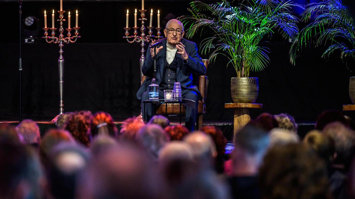 Salo Muller, oud-fysiotherapeut van Ajax, zat in de Zaanstreek ondergedoken: ’Tot vanavond en lief zijn, hoor’, was het laatste dat mamma zei’ noordhollandsdagblad.nl/regio/zaanstre…