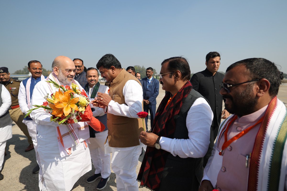 idharampalsingh's tweet photo. तीर्थराज प्रयागराज की पुण्य धरा पर मा. केंद्रीय गृह एवं सहकारिता मंत्री आदरणीय श्री @AmitShah जी का स्वागत एवं अभिनंदन!

#Mahakumbh2025 #Mahakumbh #महाकुम्भ https://t.co/5omKIoYRy3