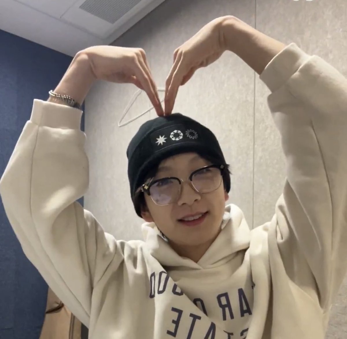 Heartsandone's tweet photo. 🤍🤍
🤍🤍 https://t.co/7pQKEs8Knr
