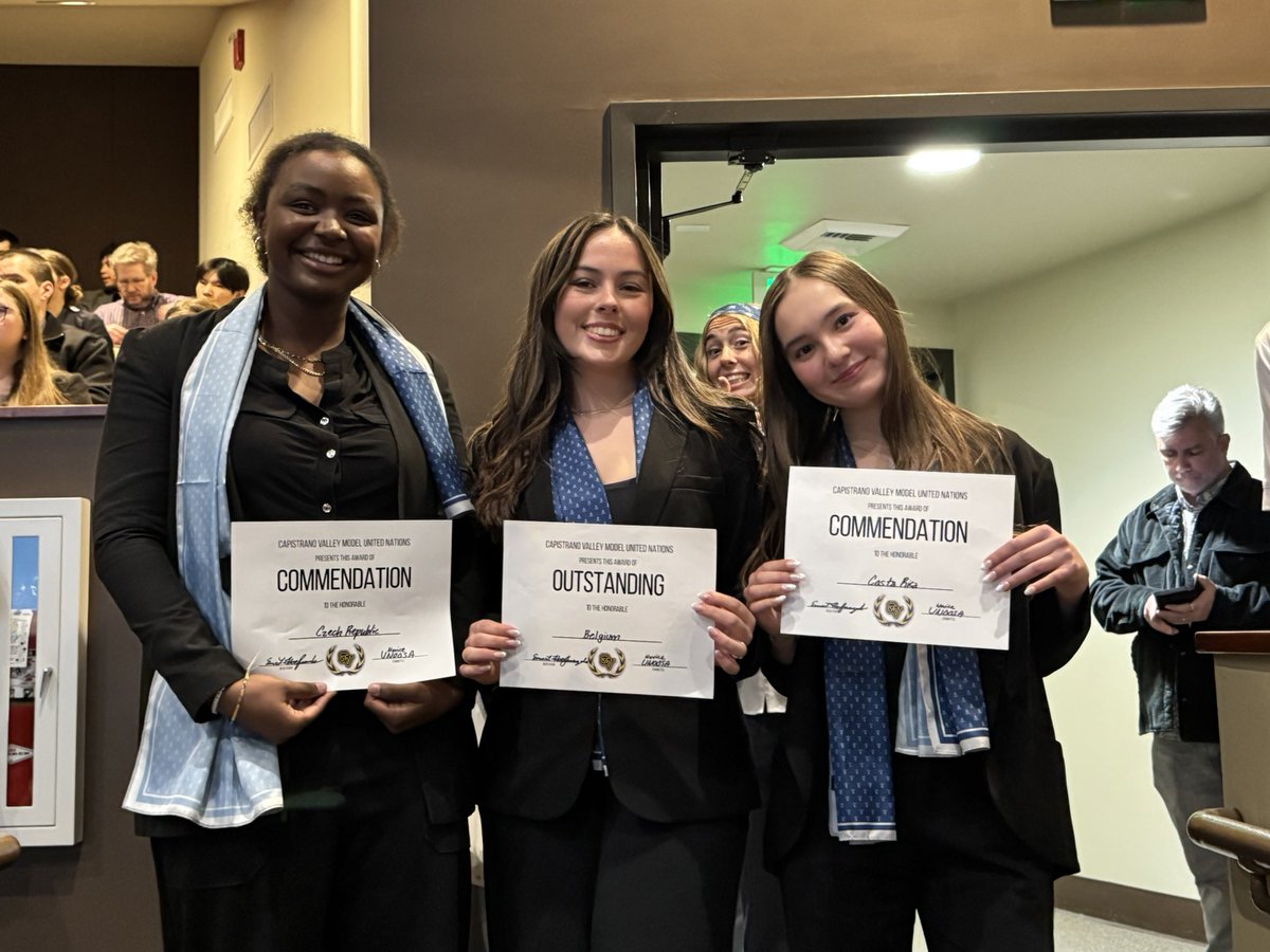 CDM4N6's tweet photo. Took home 10 awards over the weekend at Capo MUN conference great job team! https://t.co/O4usmOBPP6