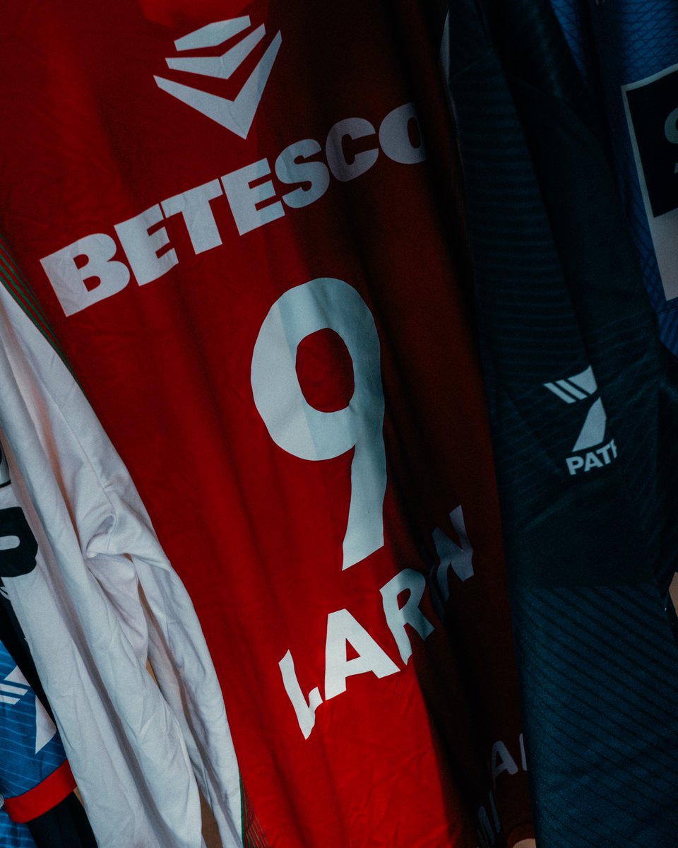 esseveeofficial's tweet photo. We zijn er klaar voor! 🛍
Vanaf vandaag start de Mega Outlet Week. Kom langs in de Shop en scoor jouw favoriete stuks aan spotprijzen!
#oeserte https://t.co/Ajeg0UYfDm