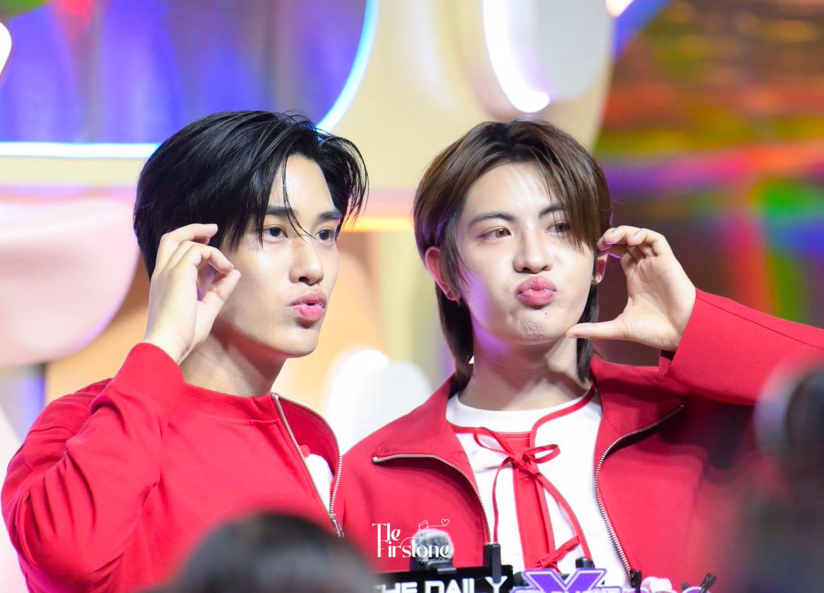 TleFirstoneTH's tweet photo. [27.01.2025] ㅡ มู่วววคู่แล้วชอบไหมมมคับ 😚

SIAM CENTER CNY WITH TLEFIRSTONE
#SiamCenterxTLEFIRSTONE

♬ #TleFirstone #เติ้ลเฟิร์สวัน #TLE_mtm #Firstone ♬
#TleFirstone_SupportTH https://t.co/PpQz34YPgS