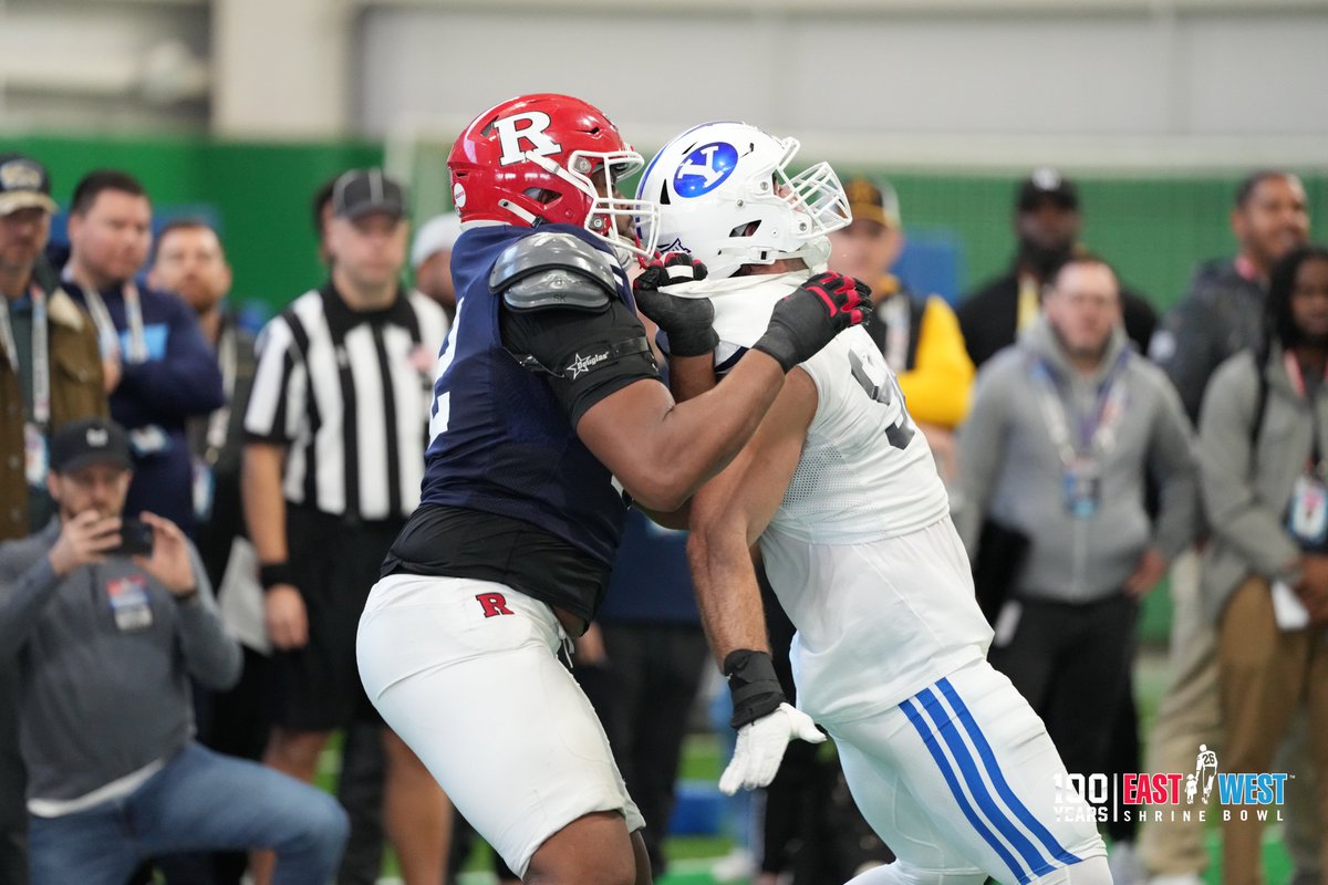 ShrinersBowl's tweet photo. READY FOR DAY 3⃣‼️

Check out @lightsouttv before, during, or after practice.  

We go LIVE at 8:15 AM CT! https://t.co/7Iq6l7GKuS

#ShrineBowl https://t.co/DEcpTiss85