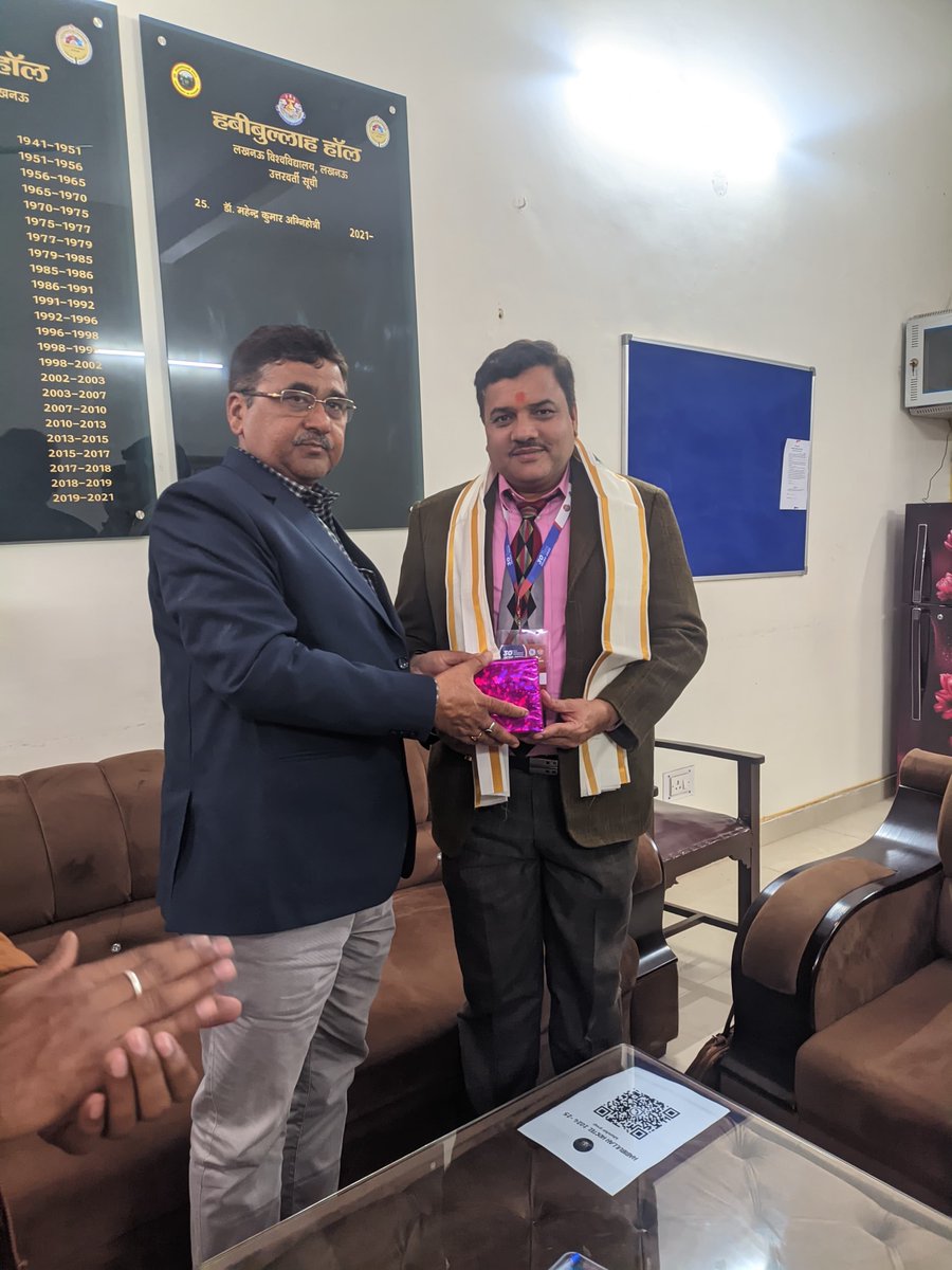 HabibullahHall's tweet photo. आज सायं हबीबुल्लाह छात्रावास में  प्रो. राम सागर मिश्र जी ,रसायन विज्ञान विभाग , जे.न.यू, दिल्ली  ने छात्रों से बातचीत करके अपना अनुभव साझा किया , छात्रावास के अभिरक्षक डा महेंद्र अग्निहोत्री और सभी छात्र मौजूद रहे । https://t.co/0gp3fgPFj7