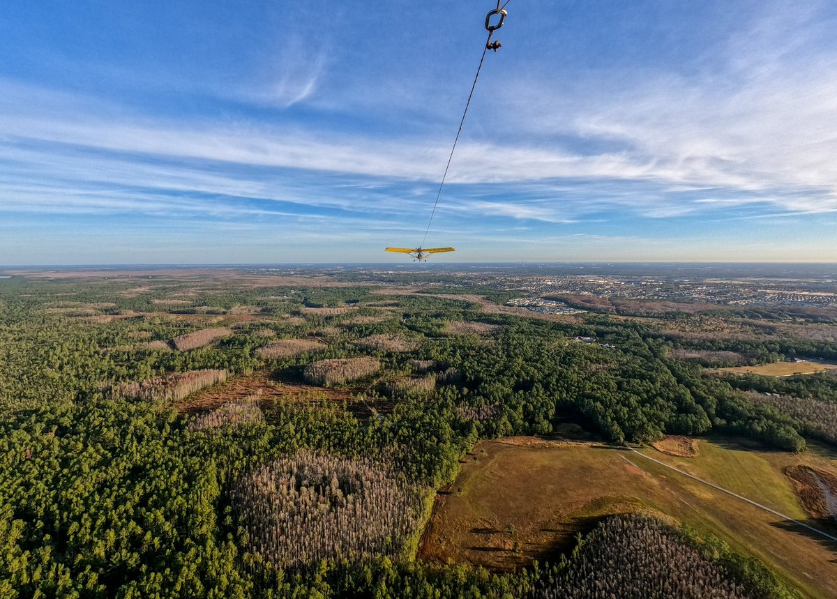 IntrepidEscape's tweet photo. Incredible adventures in Kissimmee and Orlando (without going to the Theme Parks!) 🤩

4. Hang gliding at Wallaby Ranch!! 😍

More here:
🎥➡️https://t.co/It8Vtm7yOf
✍️➡️https://t.co/xEzlTPd7rp

#MyKissimmee #GetBold @Kissimmee Ad https://t.co/ivUb69cACW