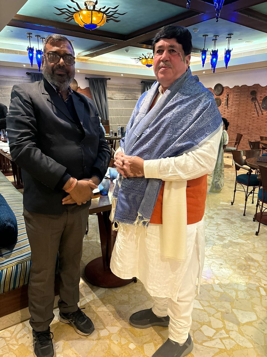 ncuicoop's tweet photo. Shri Pradeep Vishnoi, Chairman, Crimson World School, Prof. G P Singh, Director NDDB (MRIDA) and Sumit Singh, Advisor (Strategy & Cooperation), NCUI and Animesh Vishnoi, a young entrepreneur welcomed Shri Dileep Sanghani, President, NCUI during his visit to Varanasi. 
During the meeting, Pradeep Ji discussed the objectives and vision of the proposed Koral Multi-State Cooperative Society which is in the process of registration with technical support of CEDC, NCUI. Prof. G P Singh explained the new feed supplement developed in BHU which can revolutionise dairy business. The product is completely natural and its efficiency has been validated by NDDB after conducting all lab tests. President Sir appreciated the initiative and also explained the successful projects implemented by AMR Dairy and initiatives of Centre for Agriculture and Rural Development for promoting rural livelihoods through innovative solutions.