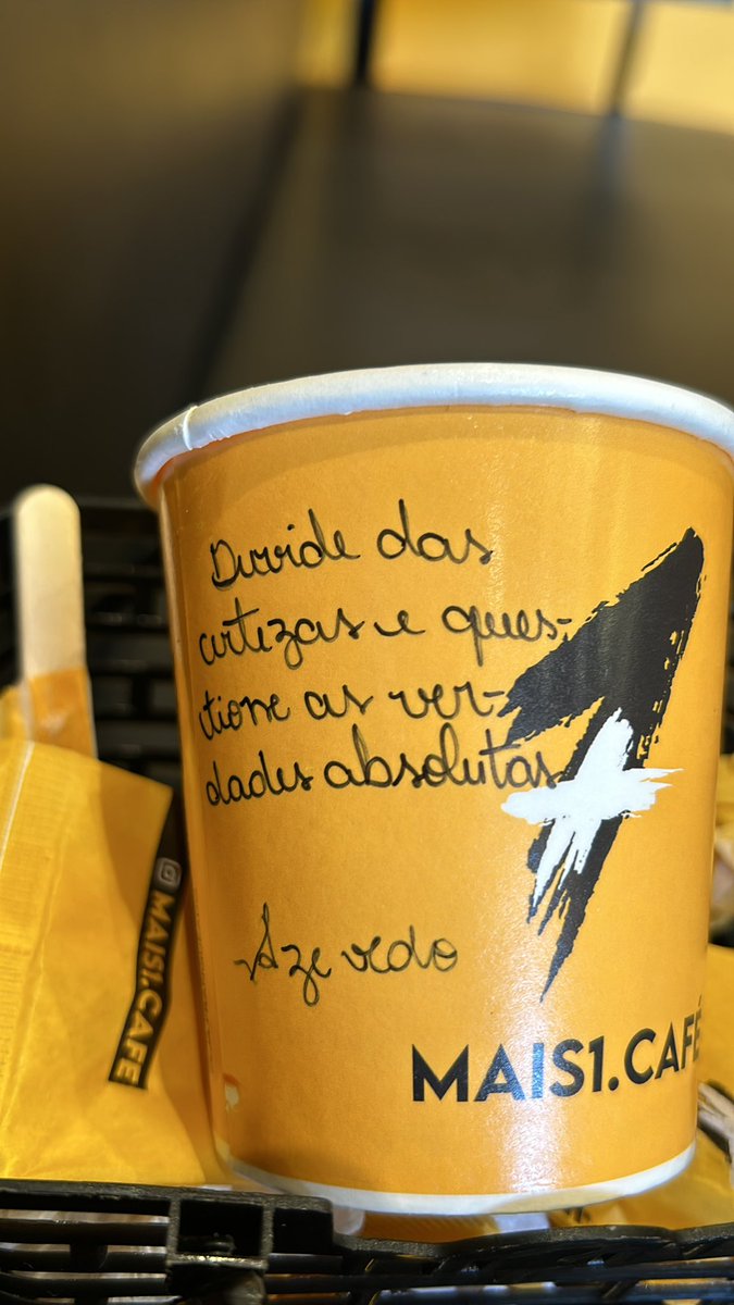 Azevedowlsa's tweet photo. Vou pensar sobre @Mais1cafe https://t.co/QcJnaFYHWU