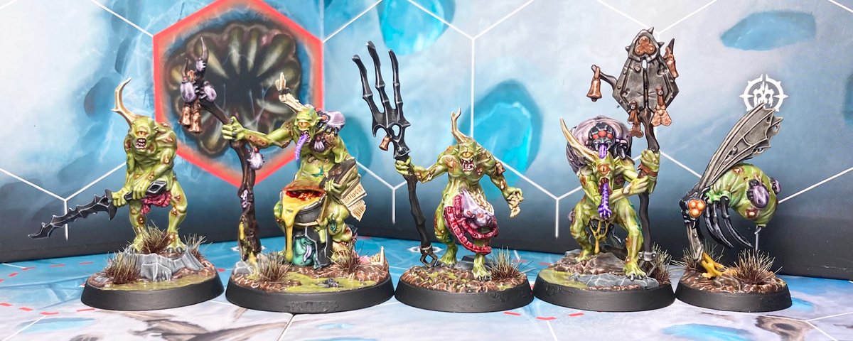 PeterpaintsWHU's tweet photo. Grandfather's gardeners are ready to spread the love of papa Nurgle...Had loads of fun painting these, and I got to use Nurgles rot paint for the first time ! #warhammer #WarhammerCommunity #PaintingWarhammer #Warcom https://t.co/DEVg8EO0sK