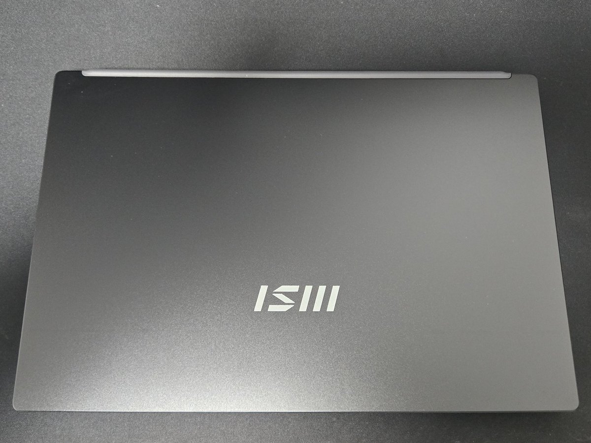 kk_sprinter's tweet photo. 今まではmsiのノートpcを使っていましたが、かれこれ7年くらい使い続けているのと、ぼちぼちwin10のサポートが切れるとのことで、新たにpcを買いました。
またmsiです🦖
スペック的にもコスト的にもちょうどいいのが見つかりました😊

メモリ32GB、SSD1TBです👍

#MSI https://t.co/ly6NawHNa0