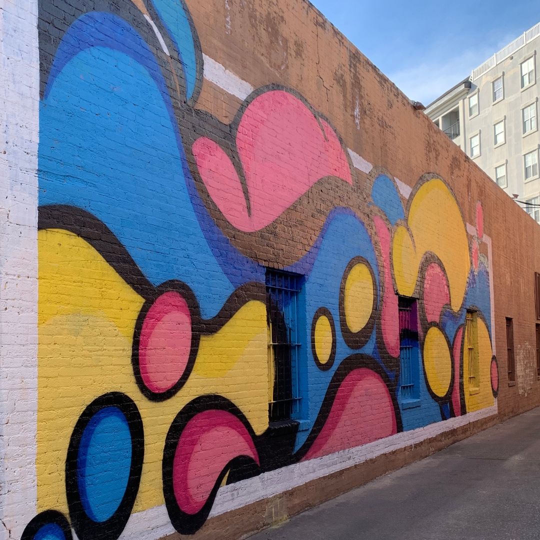 Colorful, wonderful works of outdoor art can be found throughout our vibrant city, including this #MuralMonday beauty located in the Five Points District. Where is YOUR favorite piece of outdoor art in #ColumbiaSC? 

#TogetherWeAreColumbia #ChooseColumbia #LoveWhereYouLive