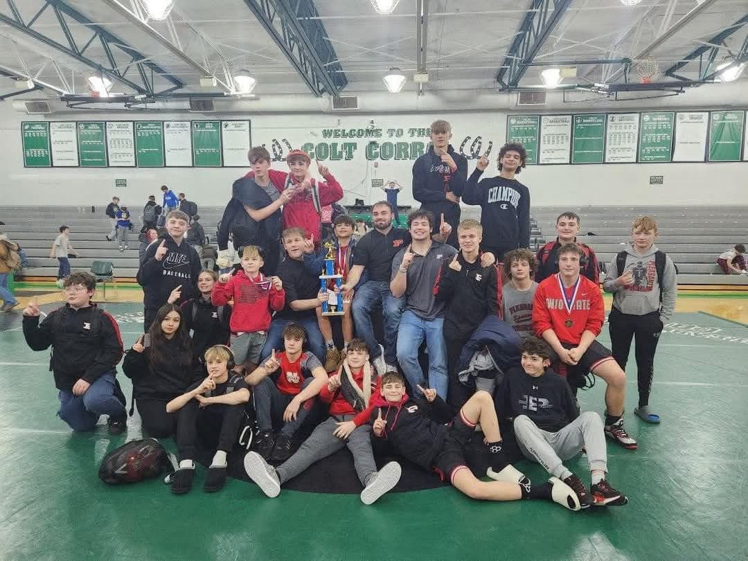 MOAC JR HIGH CHAMPIONS!!!! We are very proud of these young men and the future is bright!!! Congratulations!!!

Champions:
Jake Robinson, Mason England, and Brody Lowe