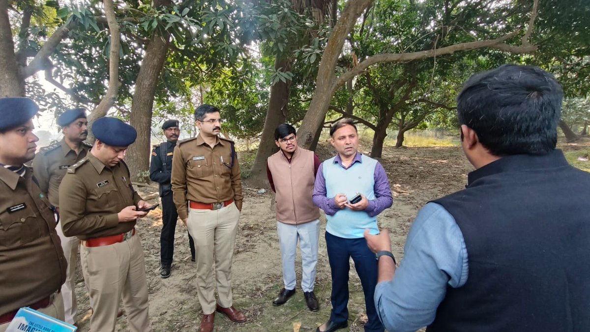 जिला प्रशासन ,भागलपुर (@dmbhagalpur) on Twitter photo भागलपुर 25 जनवरी 2025, जिलाधिकारी डॉ० नवल किशोर चौधरी के द्वारा आज माननीय मुख्यमंत्री बिहार द्वारा निर्धारित प्रगति यात्रा के अंतर्गत प्रस्तावित कार्यक्रम स्थलों का भ्रमण किया गया।
<a href="/nawal_ias/">Dr. Nawal Kishor Choudhary</a> भागलपुर 25 जनवरी 2025, जिलाधिकारी डॉ० नवल किशोर चौधरी के द्वारा आज माननीय मुख्यमंत्री बिहार द्वारा निर्धारित प्रगति यात्रा के अंतर्गत प्रस्तावित कार्यक्रम स्थलों का भ्रमण किया गया।
<a href="/nawal_ias/">Dr. Nawal Kishor Choudhary</a>
