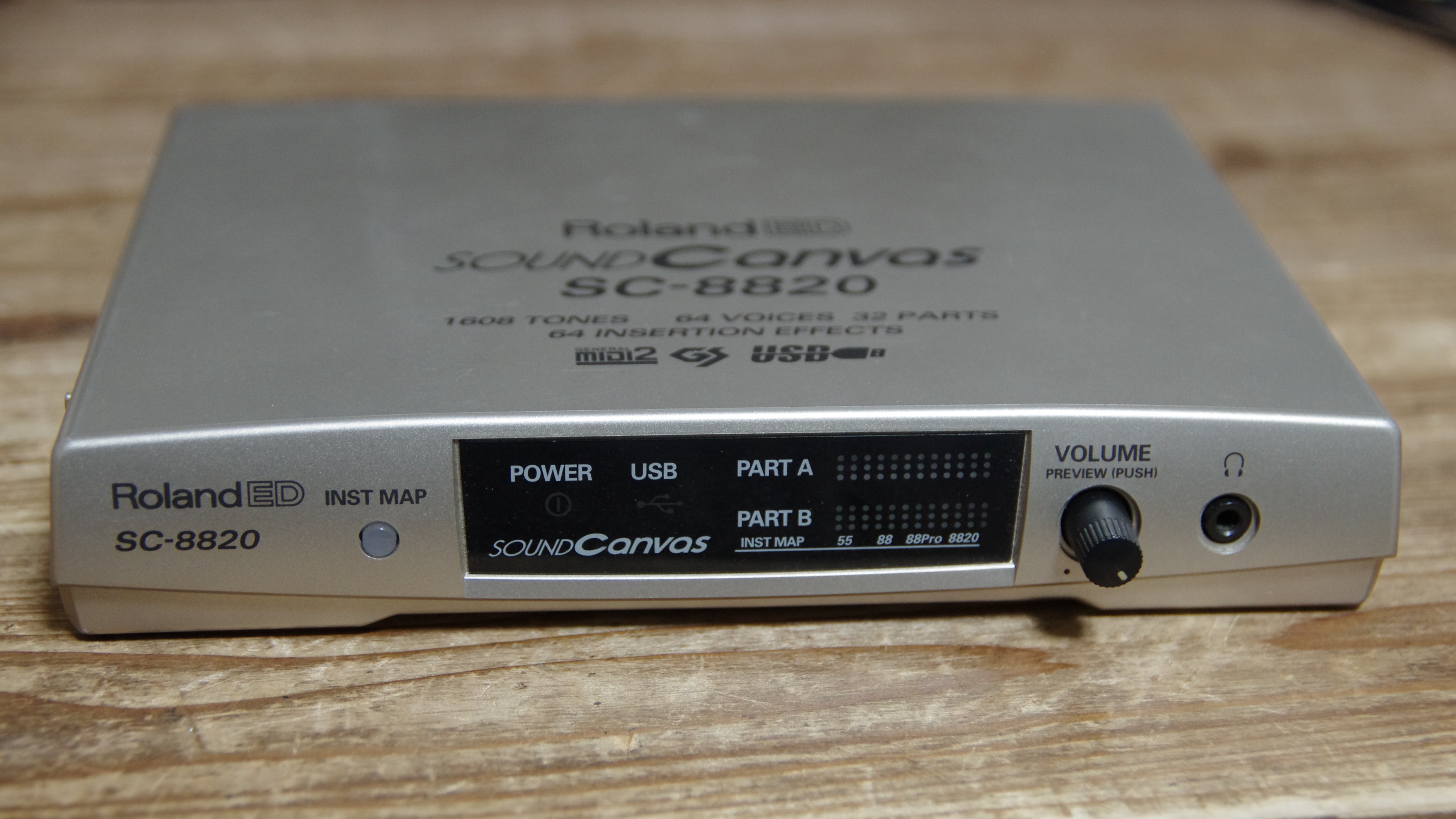 Roland SC-8820 MIDI音源モジュール 音源モジュール Roland SC-8820 ローランド SOUND CANVAS ed