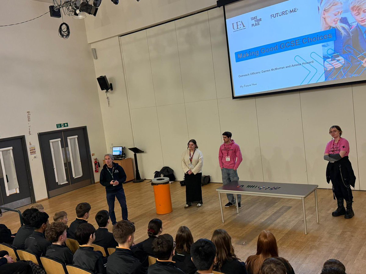 VictoryAcad's tweet photo. Another workshop today to help students make well informed decisions #EBacc #Languages We also might have just had our assessment for the Careers Gold award! Let’s just say, it went well! https://t.co/f21FzPIzEn