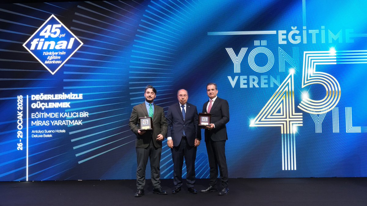 finalegitim's tweet photo. Sosyal Güvenlik Denetmenleri Serdar Aday ve Sertaç Sedat Köksal, SGK Süreçleri sunumlarıyla katılımcılarımıza önemli bilgiler aktardı. Eğitim kurumlarını yakından ilgilendiren güncel SGK düzenlemeleri ve uygulanması gereken süreçler hakkında kapsamlı bir değerlendirme sundu. https://t.co/DVHKYmHb6V