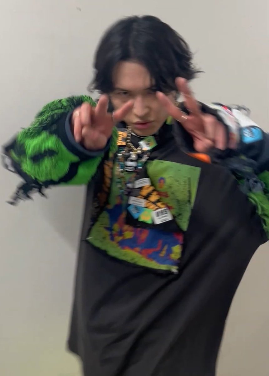 松村北斗のツアーTシャツアレンジが大好き♡♡♡ #SixTONES_YOUGOLD