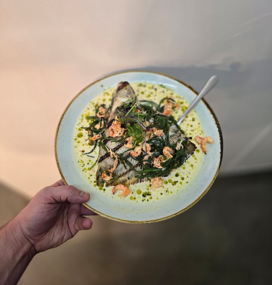 Pan-fried Skate Wing, crayfish cream sauce, seasonal foraged sea herbs 😍