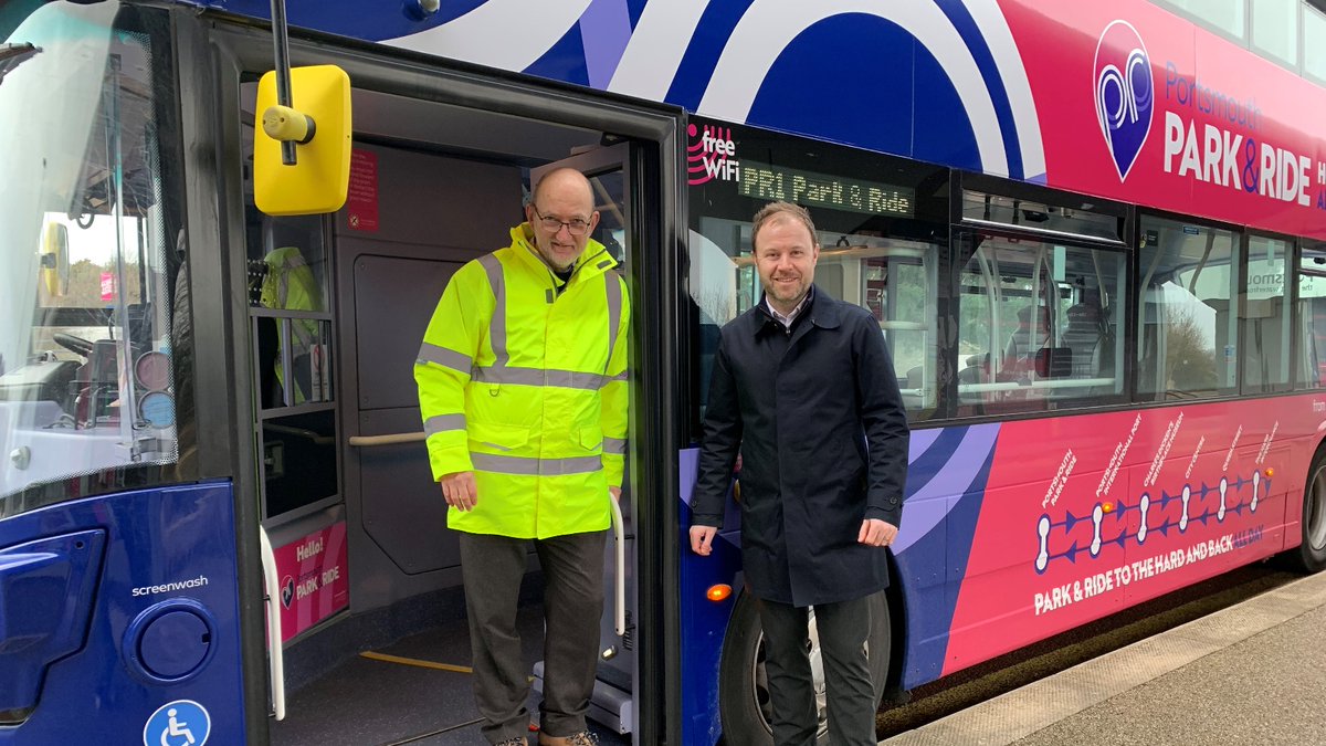 It's time for the big reveal! Portsmouth Park &amp; Ride has a fresh new look, with easier ways to pay &amp; eye-catching buses you’ll easily spot around the city! Buy from our full range of tickets via the First Bus app, inc flexible ticket top-ups bit.ly/2FMS7Je