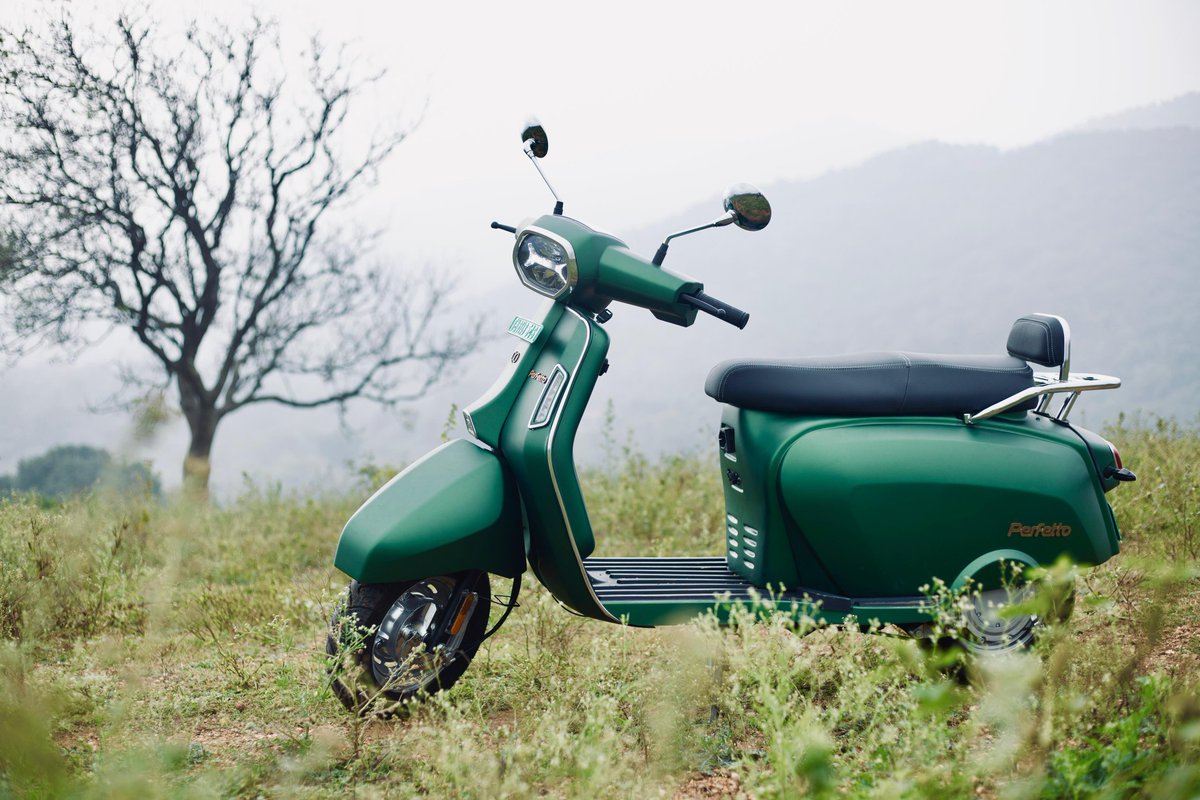 BNC_EV's tweet photo. On Republic Day 2025, BNC is proud to launch 'Perfetto' - The Perfect Scooter: A seamless blend of innovation, style, and performance.

Available at our dealerships from February!

#BNCMotors #Electric #Comingsoon #Nammaooruev #IndiakiEV https://t.co/IGDfiUSDd0