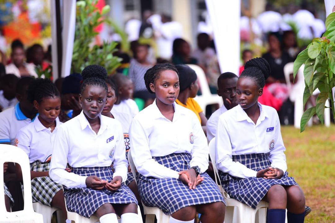 GoldenHighSch's tweet photo. Congratulations to all the Primary school students in Uganda that excelled in the UNEB Exams 🎊. 

Consider joining Golden High School Nsaggu for standard education, at the most affordable fees in the country.

Admissions in progress 📍

#AdmissionsOpen #UNEB #SchoolsinUganda https://t.co/LdS7MAZ3u4