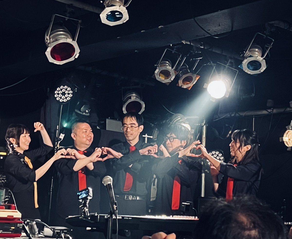 tinkerayall's tweet photo. 【 #JADE8 参戦】
JADE7から5年4ヶ月も経ってしまったなんて……
  #京バンド
開幕のドラクエで鳥肌
 #ピコピコハンマーズ 
大迫力のパフォーマンス!宇宙人なんちゃっては俺得
 #NESBAND
 ロックマン2.FF3で鍵盤に釘付け!ディスクシステムで音に深まりが出ていて良き
CONNECTで泣けてきちゃいマシタ🧚‍♀️ https://t.co/yTgFOzXSvZ