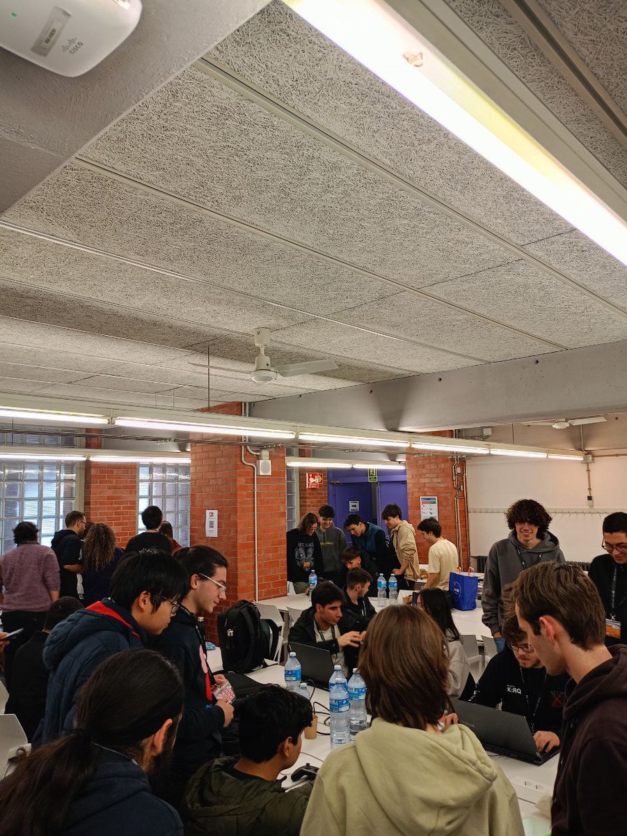 gamejambcn's tweet photo. #gamedev #gamejam #indiedev #indiegamedev #indiegame #ggj25 https://t.co/vCefXF4E0w