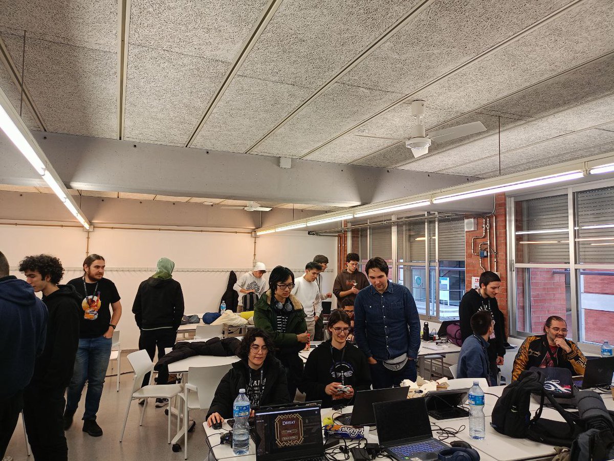 gamejambcn's tweet photo. #gamedev #gamejam #indiedev #indiegamedev #indiegame #ggj25 https://t.co/vCefXF4E0w