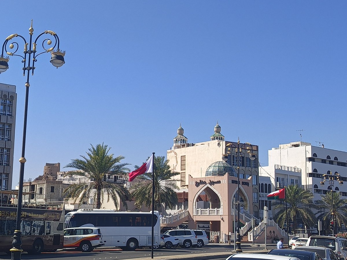 #عمان_ترحب_بأمير_قطر