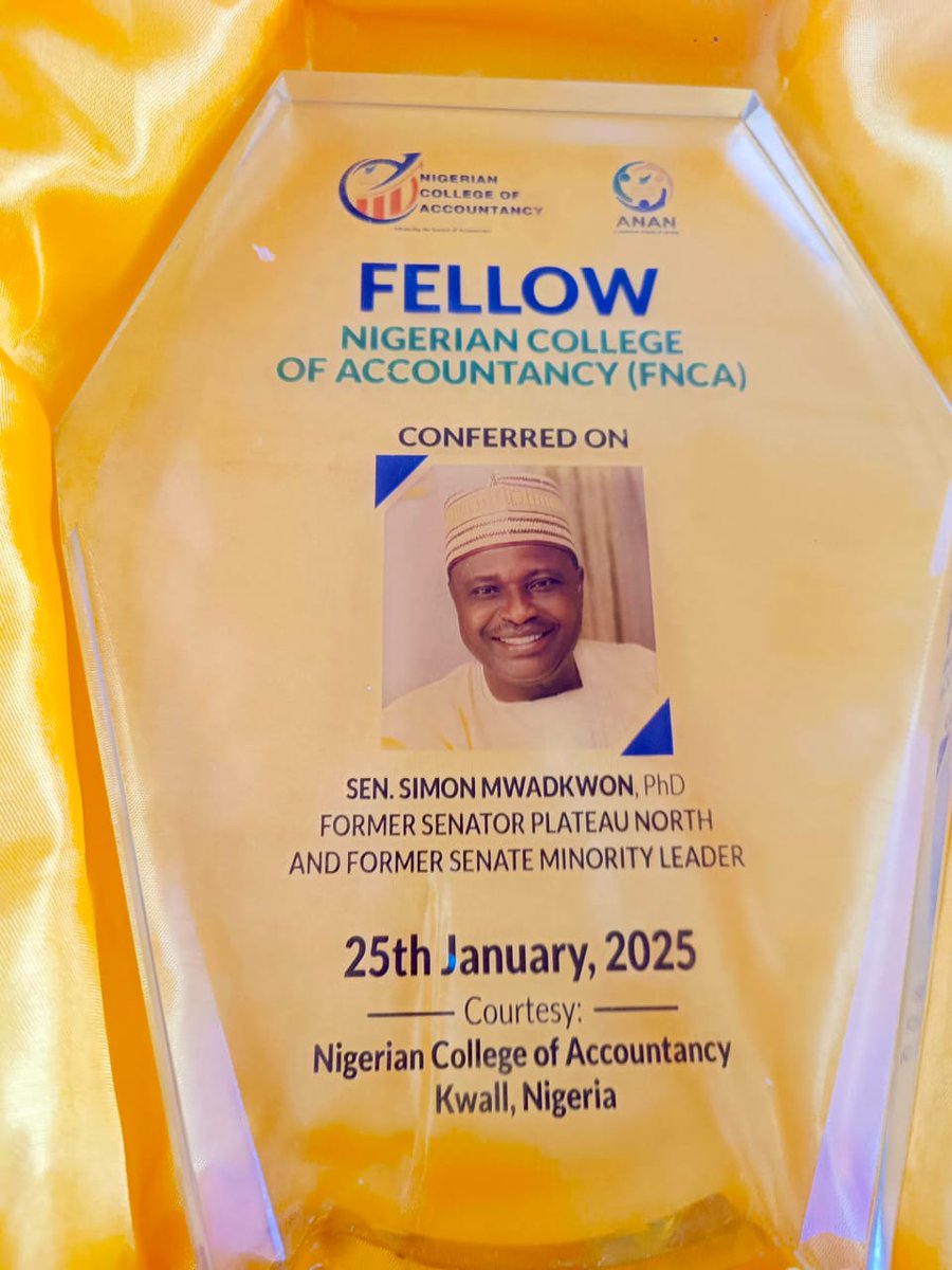 SenMwadkwon004's tweet photo. NIGERIAN COLLEGE OF ACCOUNTANCY HONOURS SEN. SIMON MWADKWON, COMMENDS  HIS COMMITMENT TO EDUCATION

  I THANK GOD FOR PRIVILEGE AND OPPORTUNITY. https://t.co/ztbb7HbM1p