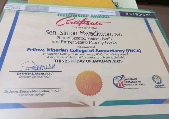 SenMwadkwon004's tweet photo. NIGERIAN COLLEGE OF ACCOUNTANCY HONOURS SEN. SIMON MWADKWON, COMMENDS  HIS COMMITMENT TO EDUCATION

  I THANK GOD FOR PRIVILEGE AND OPPORTUNITY. https://t.co/ztbb7HbM1p