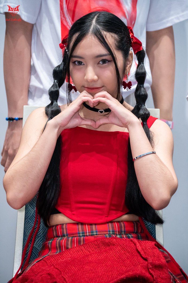 r3d_butterfly's tweet photo. 2024.12.29
Pix!e Kath
🗓️ KPOPCON12
📍 Space @ One Ayala

@pixieofficialph

#pixieofficialph #pixiepopgroup #pixieph https://t.co/J8j1eteoAX