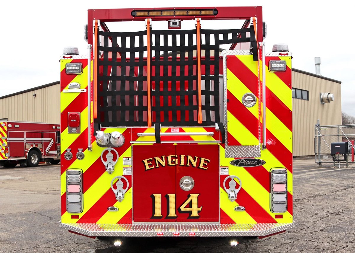 PierceMfg's tweet image. Four pumpers for Carrollton Fire Rescue!

Each #Enforcer #Pumper is configured following a traditional engine design. The sleek black over red color scheme is new for their fleet. Their department operates out of eight fire stations in #CarrolltonTX.