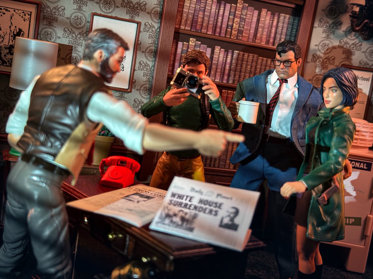 toyetic40s's tweet photo. “Kent! Lois! Take young Olsen here and get me a story!!”
#ProtectorOfMetropolis #MuffToys #MarvelLegends #Hasbro #Silk #MaryJane #Parker #mrfantastic #Jameson #ClarkKent #ACTIONFIGURES #ActionFigurePhotography #ToyPhotography
@Superman @DCOfficial @5ktoys https://t.co/1iMb0v0lLT