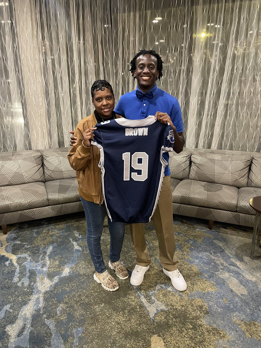 Khamari Brown (@just_khamari) on Twitter photo My #1 Lady (Mom)! This is an awesome experience and I’m forever grateful! Today is the day. Tune in on the ESPN app 1pm sharp. <a href="/stegall_28/">Cedric Stegall</a> <a href="/CoachPollard36/">Coach Pollard</a> <a href="/MrTNT21/">CoachTNorton</a> <a href="/BlueGreyFB/">Blue-Grey All-American Bowl</a> <a href="/AlRumble664/">Neal Rumble</a> <a href="/SCIndiansFB/">Seminole County Football</a> <a href="/RecruitGeorgia/">Recruit Georgia</a> My #1 Lady (Mom)! This is an awesome experience and I’m forever grateful! Today is the day. Tune in on the ESPN app 1pm sharp. <a href="/stegall_28/">Cedric Stegall</a> <a href="/CoachPollard36/">Coach Pollard</a> <a href="/MrTNT21/">CoachTNorton</a> <a href="/BlueGreyFB/">Blue-Grey All-American Bowl</a> <a href="/AlRumble664/">Neal Rumble</a> <a href="/SCIndiansFB/">Seminole County Football</a> <a href="/RecruitGeorgia/">Recruit Georgia</a>