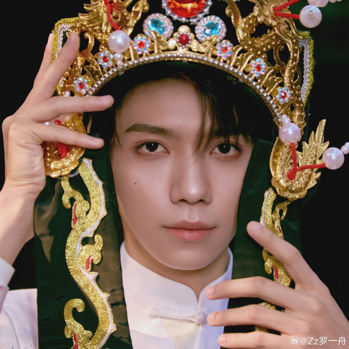 dramapotatoe's tweet photo. #LuoYizhou for the 2025 Chuanyu (Sichuan + Chongqing) Spring Festival Gala

More - https://t.co/2FE0egIPEE
https://t.co/2nImZDX97t https://t.co/fnoAEDb0u3