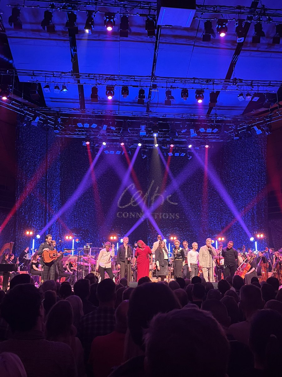 Kirsten Phillips (@kirstphillips1) on Twitter photo <a href="/roddyhart/">Roddy Hart</a> what. a. Line-up. Sheer joy last night, thank you Roddy, that’s quite a little black book of talent you have! <a href="/roddyhart/">Roddy Hart</a> what. a. Line-up. Sheer joy last night, thank you Roddy, that’s quite a little black book of talent you have!
