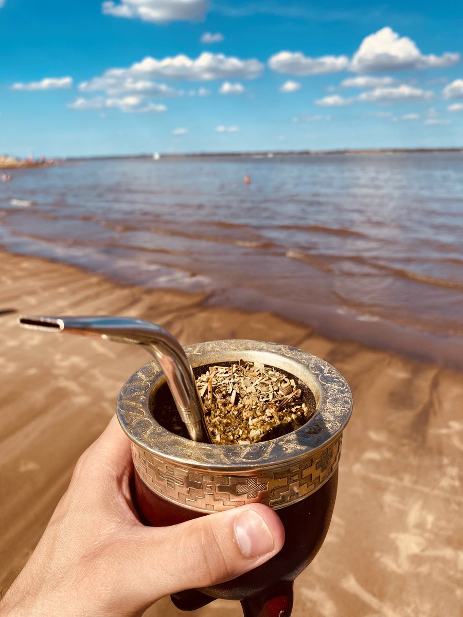Mateico26's tweet photo. La paso tan bien así acompañado 🏖️🫶🏻 #playa #verano #enero #vacaciones https://t.co/sUx9goReC3