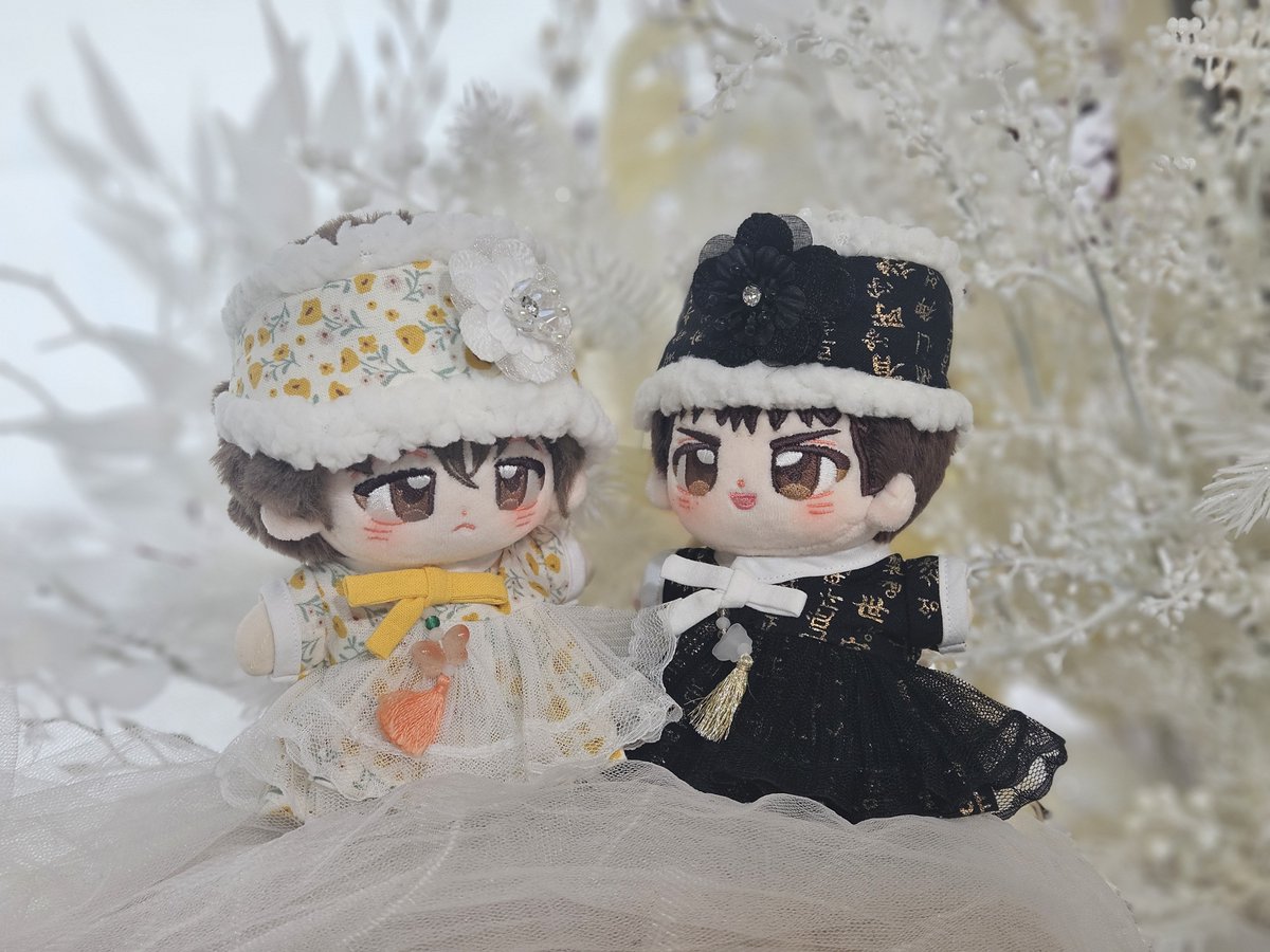 까치 까치 설날은 어저께고요

#그_여름날의_코트_뽀뽀탯댐
👗 <a href="/DanchuCloset/">DanChu CLOSET</a>