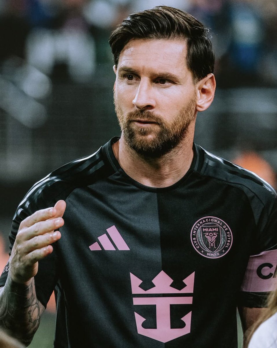 Messias30_'s tweet photo. Messi 2025. https://t.co/AQuxT4eoLV