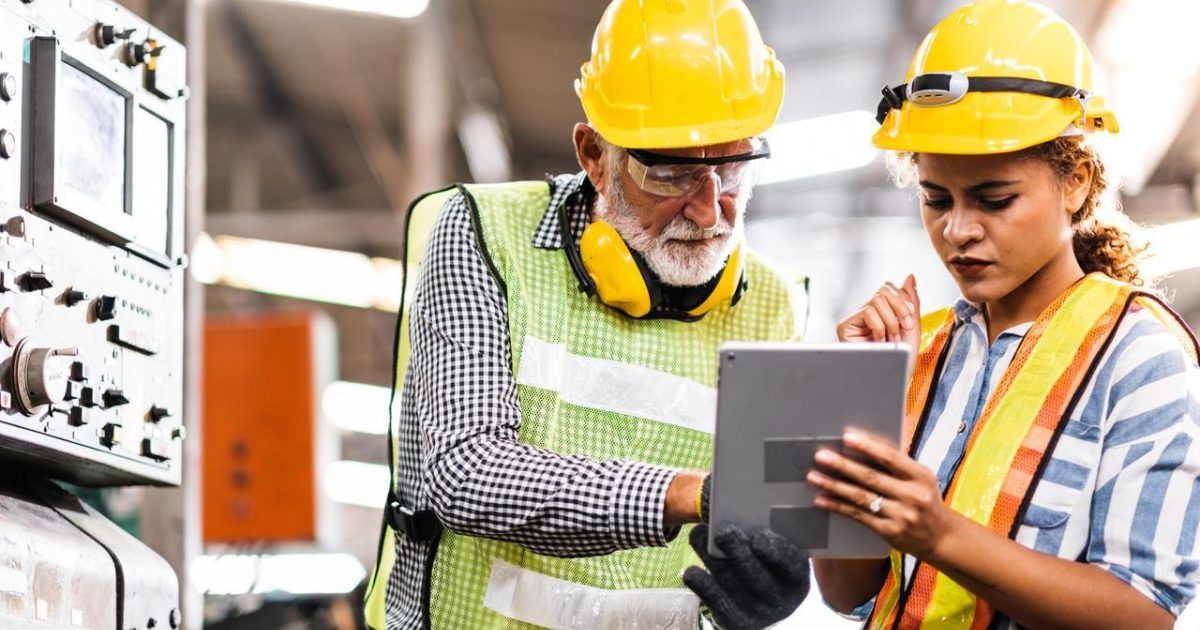 EvanKirstel's tweet image. 🌟 From predictive analytics to mobile access, learn about the top features every modern CMMS should include. Read @Quickbase’s article: quickbase.com/blog/must-have…
 #CMMS #WorkplaceEfficiency