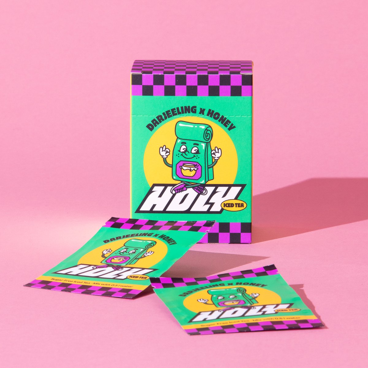 🧃 ENDLICH WIEDER ICED TEA 🧃

Das zweite Adventskalender-Highlight gibt’s bald für alle: HOLY Iced Tea® mit geilem Darjeeling &amp; Honig-Twist! 🍯✨

Angenehm süß &amp; herrlich herb – auf echter Schwarztee-Basis und voller Antioxidantien. 💪

Ab 30.01 um 16 Uh dauerhaft im Shop!