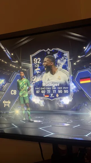 Gamma22355's tweet photo. @RF_Coins My best pull this year hope I win this time @KrishivGupta29 https://t.co/tFgbsU6wOM