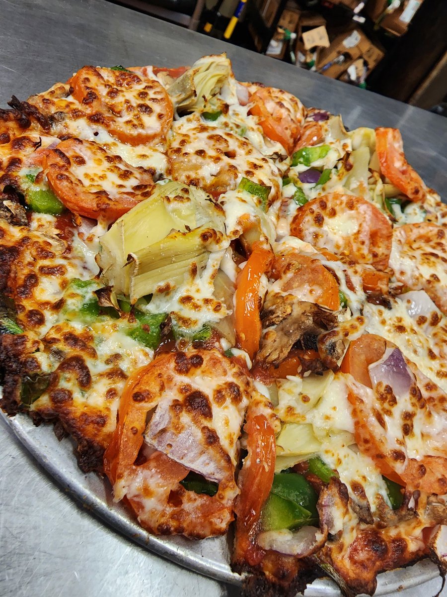 $10 LG Pizzas today!
Dine in opens at 4pm
#kc #kcmo #kclocal #kansascity #chiefs #ChiefsKingdom #kcchiefs #chiefsnation
#SuperBowlBound #AFCChampions #AFCChamps