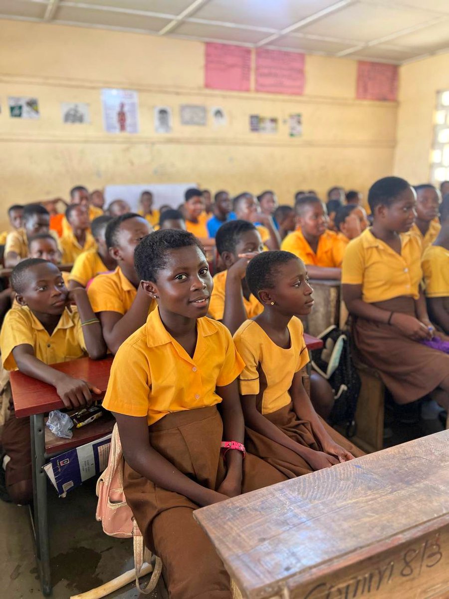 thecwbd's tweet photo. Starting the year with purpose and impact.

On this International Day of Education, we @thecwbd celebrated by empowering children with knowledge about the importance of education and how to set SMART goals. 

#InternationalDayOfEducation 
#Thechildwithbigdreams
#Thecwbd https://t.co/crsZke2mWQ